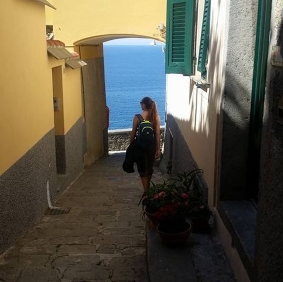 Meet the Posher Other - Meet your Posher, Mellissa